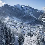 Apartment For 4 In With Balcony Châtel