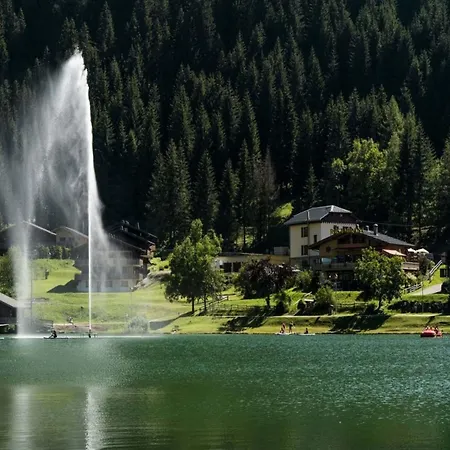 Apartment For 4 In With Balcony Châtel